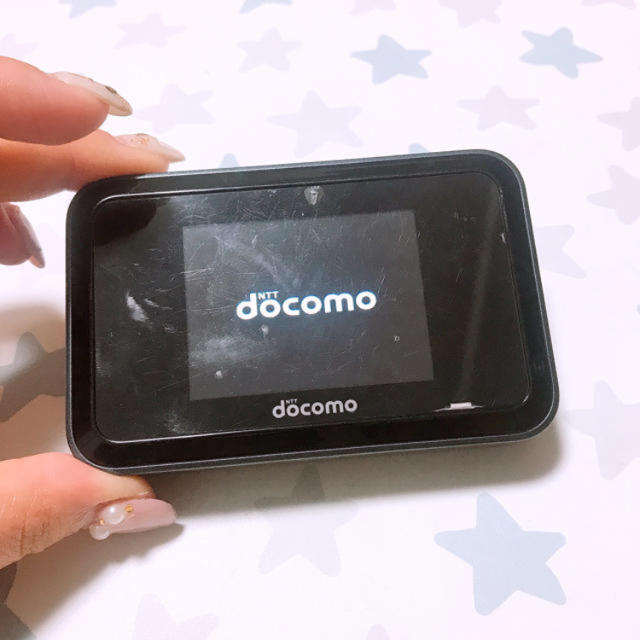 NTTdocomo(エヌティティドコモ)のWi-Fiルーター(docomo) スマホ/家電/カメラのスマートフォン/携帯電話(その他)の商品写真