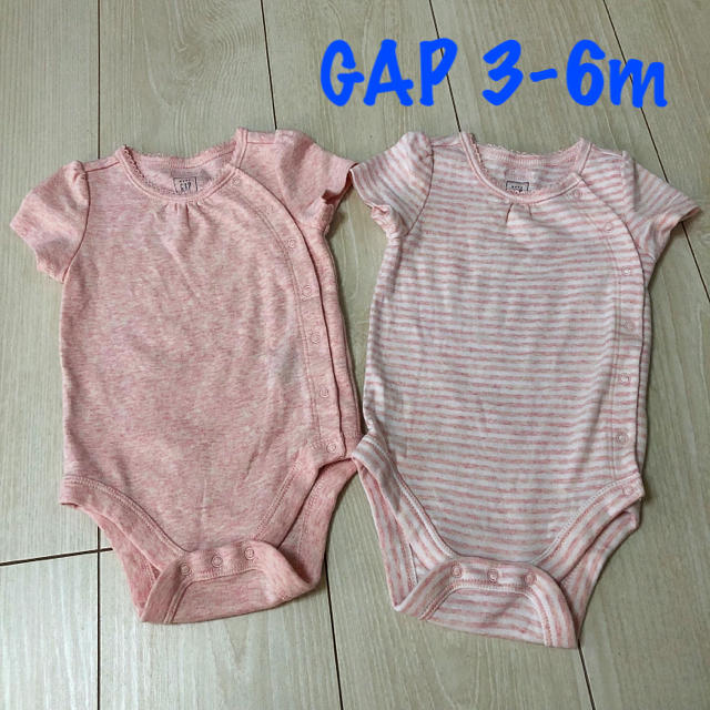 babyGAP(ベビーギャップ)の美品【GAP 3-6m ロンパース ボディースーツ】半袖 キッズ/ベビー/マタニティのベビー服(~85cm)(ロンパース)の商品写真