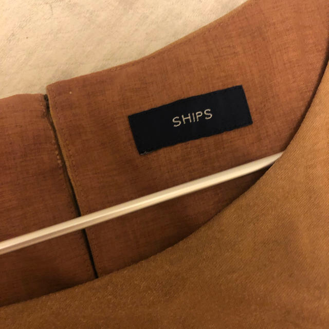 SHIPS(シップス)の【最終値下げ6/4で掲載終了】 ships ワンピース ベージュ レディースのワンピース(ロングワンピース/マキシワンピース)の商品写真