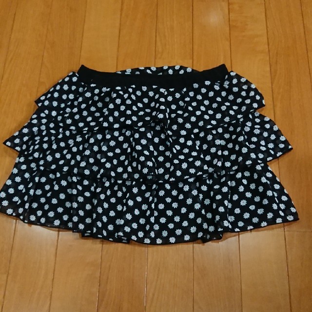 3can4on(サンカンシオン)のムコ様専用 3CAN4ON スカート140 黒&リラコ キッズ/ベビー/マタニティのキッズ服女の子用(90cm~)(スカート)の商品写真