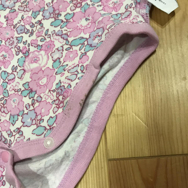 UNIQLO(ユニクロ)のロンパース肌着  80  ユニクロ キッズ/ベビー/マタニティのベビー服(~85cm)(肌着/下着)の商品写真