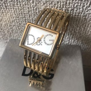 ディーアンドジー(D&G)のD&G バングル型腕時計(腕時計)