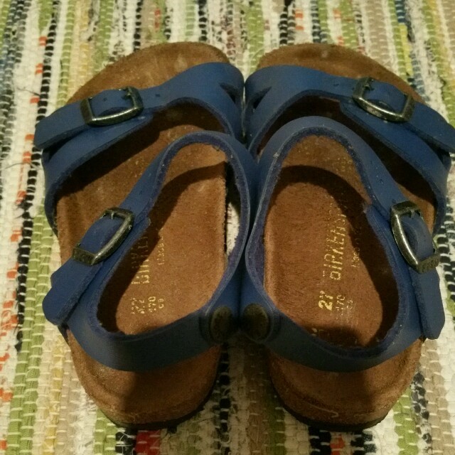 BIRKENSTOCK(ビルケンシュトック)のサンダル キッズ/ベビー/マタニティのキッズ靴/シューズ(15cm~)(サンダル)の商品写真