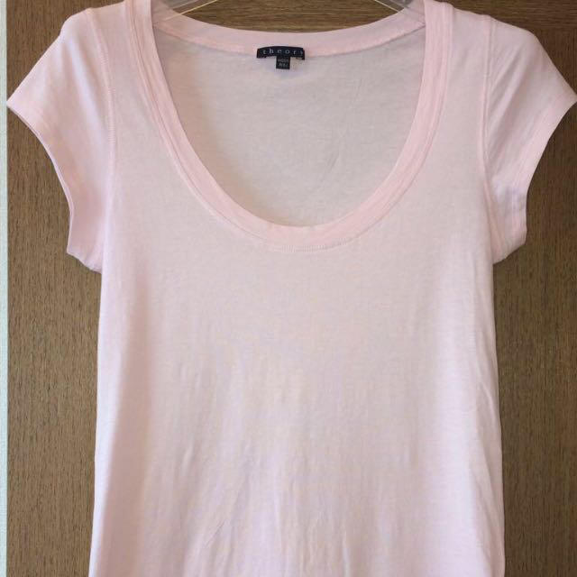 theory(セオリー)のセオリーベビーピンクTシャツ レディースのトップス(Tシャツ(半袖/袖なし))の商品写真