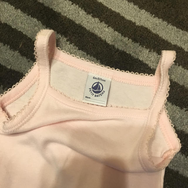 PETIT BATEAU(プチバトー)のプチバトー  タンクトップロンパース キッズ/ベビー/マタニティのベビー服(~85cm)(ロンパース)の商品写真