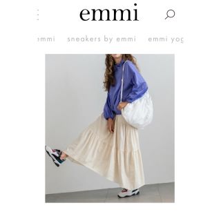 エミアトリエ(emmi atelier)の今期新作 emmi atelier ティアードスカート WHT 1 新品未使用(ロングスカート)