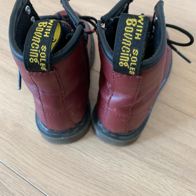 Dr.Martens(ドクターマーチン)のDr.matrtens キッズ  ブーツ キッズ/ベビー/マタニティのキッズ靴/シューズ(15cm~)(ブーツ)の商品写真