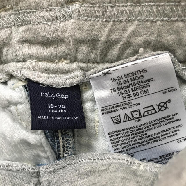 babyGAP(ベビーギャップ)の90 半ズボン2点 キッズ/ベビー/マタニティのキッズ服男の子用(90cm~)(パンツ/スパッツ)の商品写真