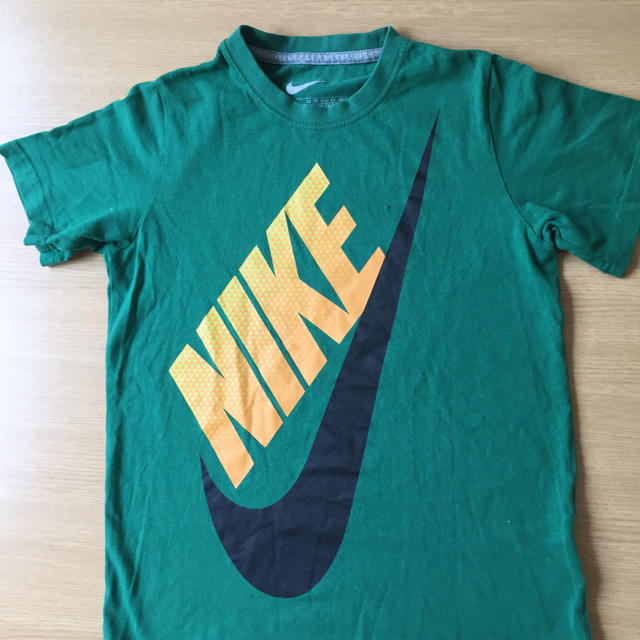 NIKE(ナイキ)のナイキ Ｔシャツ キッズ/ベビー/マタニティのキッズ服男の子用(90cm~)(Tシャツ/カットソー)の商品写真