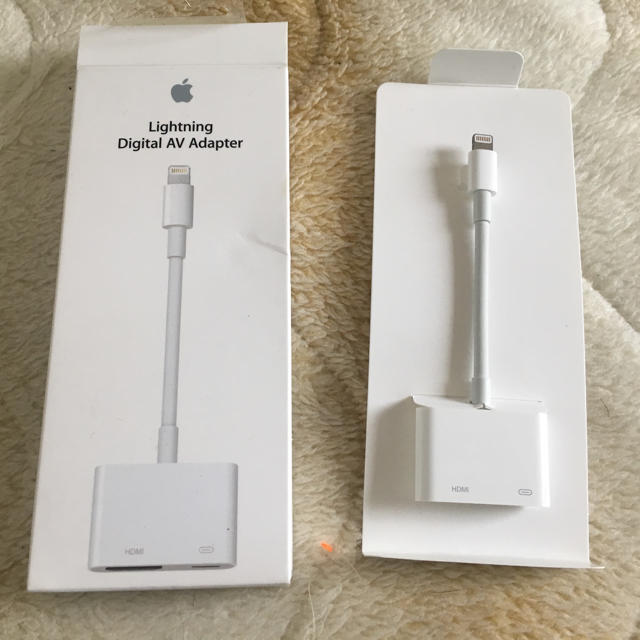 Apple(アップル)のiPhone HDMI DIGTAL AV ADAPTER スマホ/家電/カメラのテレビ/映像機器(映像用ケーブル)の商品写真