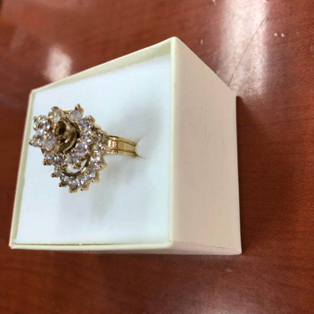 AVALANCHE(アヴァランチ)の10k CZ クルクル揺れるリング レディースのアクセサリー(リング(指輪))の商品写真