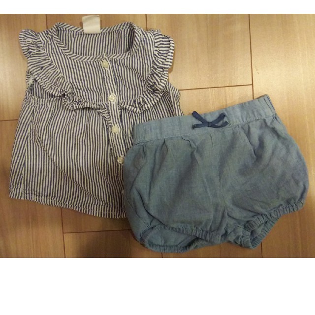 H&M(エイチアンドエム)の専用ページ☆    H&M ブラウス&パンツセット  キッズ/ベビー/マタニティのベビー服(~85cm)(シャツ/カットソー)の商品写真