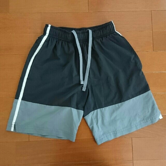 NIKE(ナイキ)のナイキハーフパンツ キッズ キッズ/ベビー/マタニティのキッズ服男の子用(90cm~)(パンツ/スパッツ)の商品写真