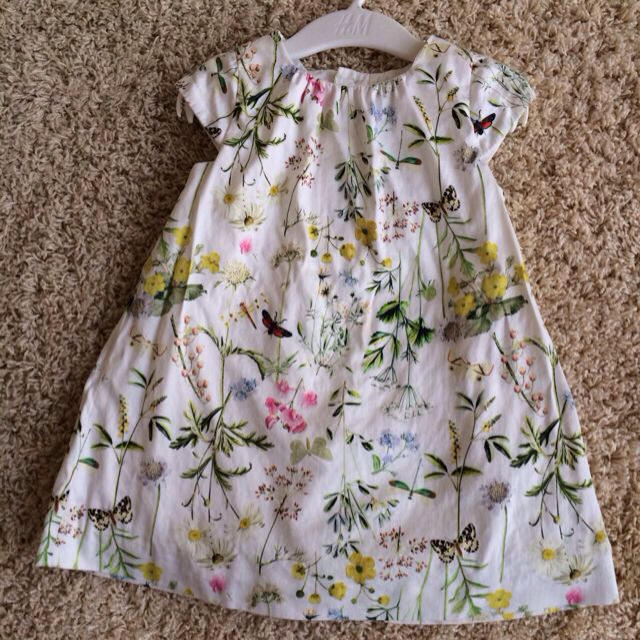 ZARA KIDS(ザラキッズ)の98サイズ☆植物柄ワンピース キッズ/ベビー/マタニティのキッズ服女の子用(90cm~)(ワンピース)の商品写真