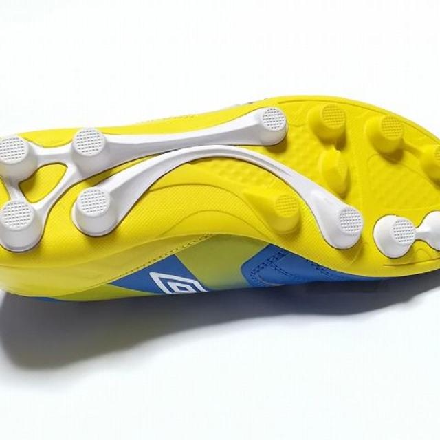 UMBRO(アンブロ)のドロップ様専用【新品】アンブロ 子供 サッカー スパイク【21】ワイド スポーツ/アウトドアのサッカー/フットサル(シューズ)の商品写真