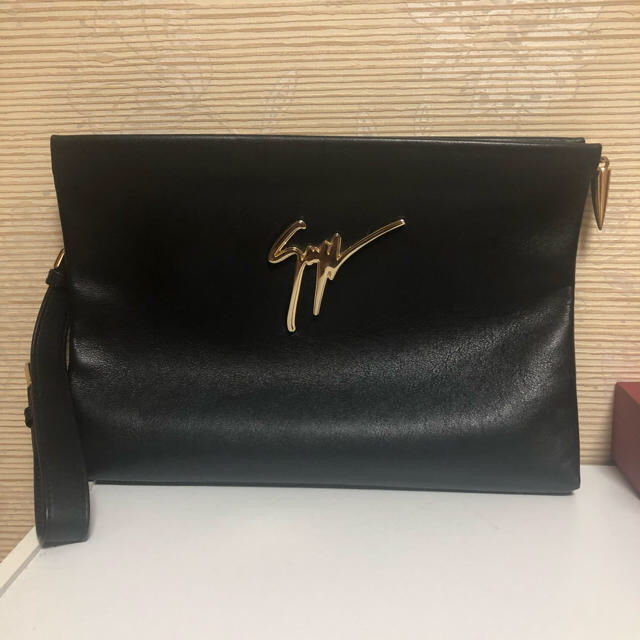 GIUSEPPEZANOTTI ジュゼッペザノッティ クラッチバッグ チャック式