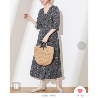 ナチュラルクチュール(natural couture)の美品 今季完売品 ナチュラルクチュール レトロ小花ワンピース(ロングワンピース/マキシワンピース)