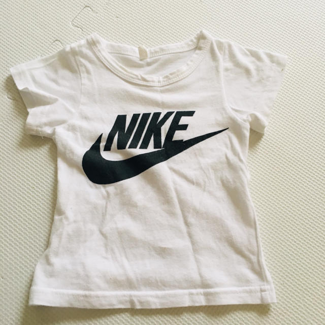 NIKE(ナイキ)のnike ナイキ ベビー キッズ tシャツ 半袖 60 70 ホワイト キッズ/ベビー/マタニティのベビー服(~85cm)(Ｔシャツ)の商品写真