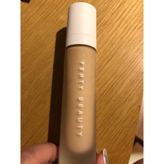 セフォラ(Sephora)のFENTY BEAUTY ファンデーション260 日本未発売!!!(ファンデーション)