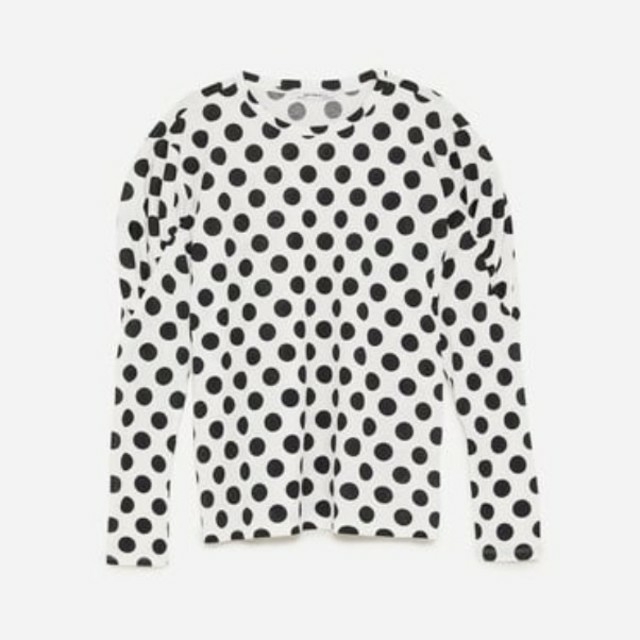 ZARA(ザラ)の【ZARA】ボリュームスリーブ ドット カットソー＊ロンT レディースのトップス(Tシャツ(長袖/七分))の商品写真