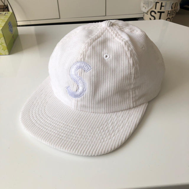 送料込supreme s logo cap