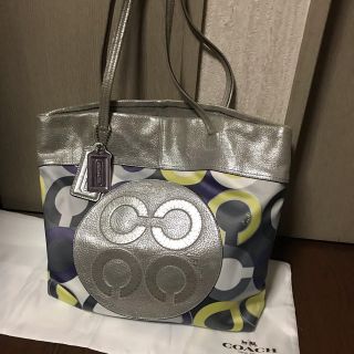 コーチ(COACH)のサテン系 オプアート トート バック COACH(トートバッグ)