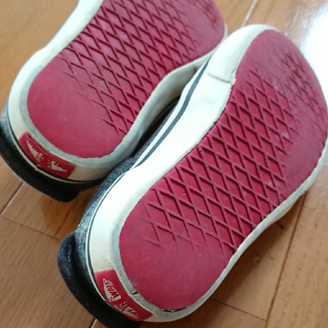 VANS(ヴァンズ)の専用 人気 VANS   キッズ/ベビー/マタニティのキッズ靴/シューズ(15cm~)(スニーカー)の商品写真