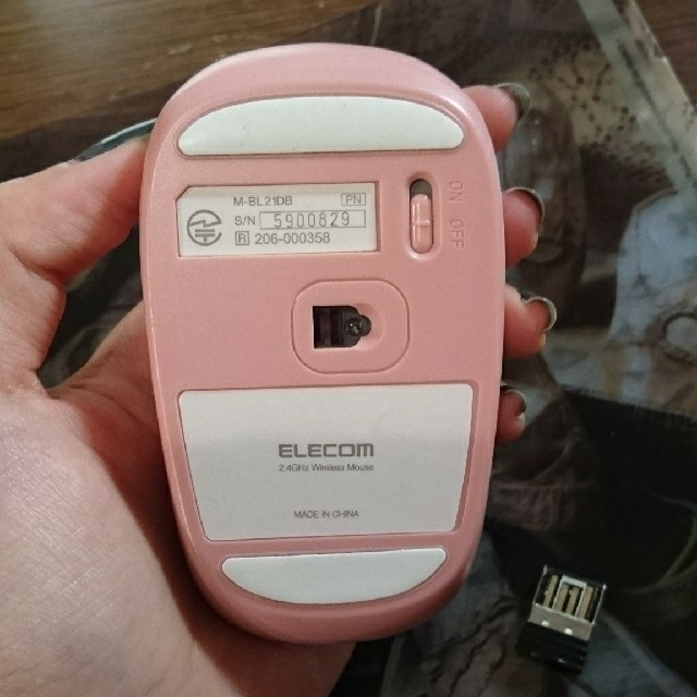 ELECOM(エレコム)の【8割引】ELECOM ワイヤレスマウス ピンク色 スマホ/家電/カメラのPC/タブレット(PC周辺機器)の商品写真