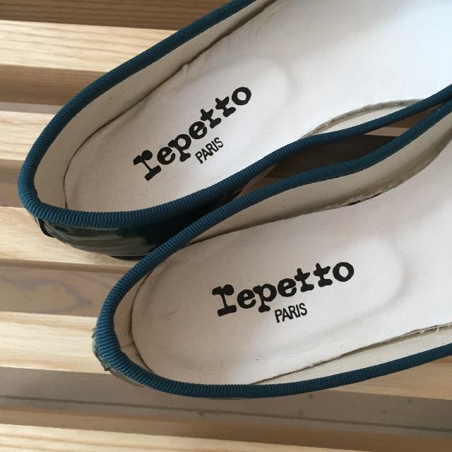 repetto(レペット)の試着のみ repetto グリーン バレリーナ サイズ37 人気のエナメル  レディースの靴/シューズ(バレエシューズ)の商品写真