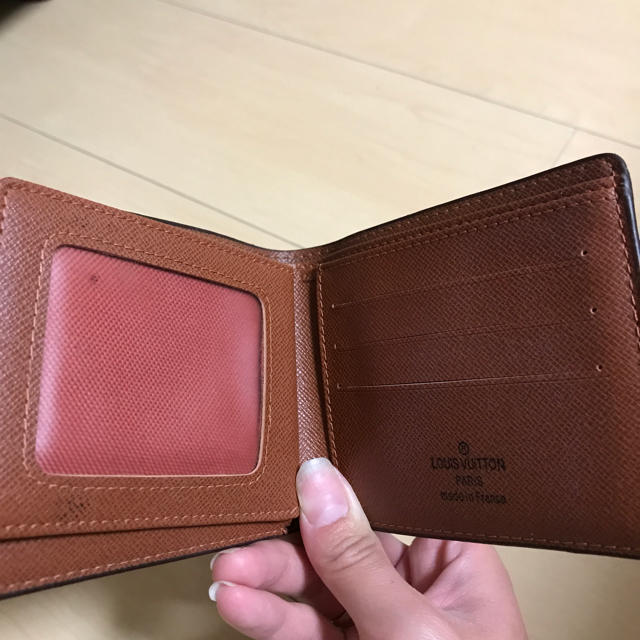 LOUIS VUITTON(ルイヴィトン)のVUITTON 二つ折り財布 レディースのファッション小物(財布)の商品写真