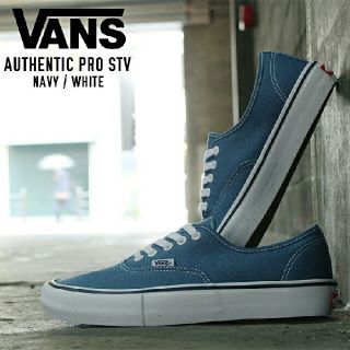 ヴァンズ(VANS)の最値!新品!ﾊﾞﾝｽﾞVANS ｵｰｾﾝﾃｨｯｸ高級ｽﾆｰｶｰ 25cm(スニーカー)