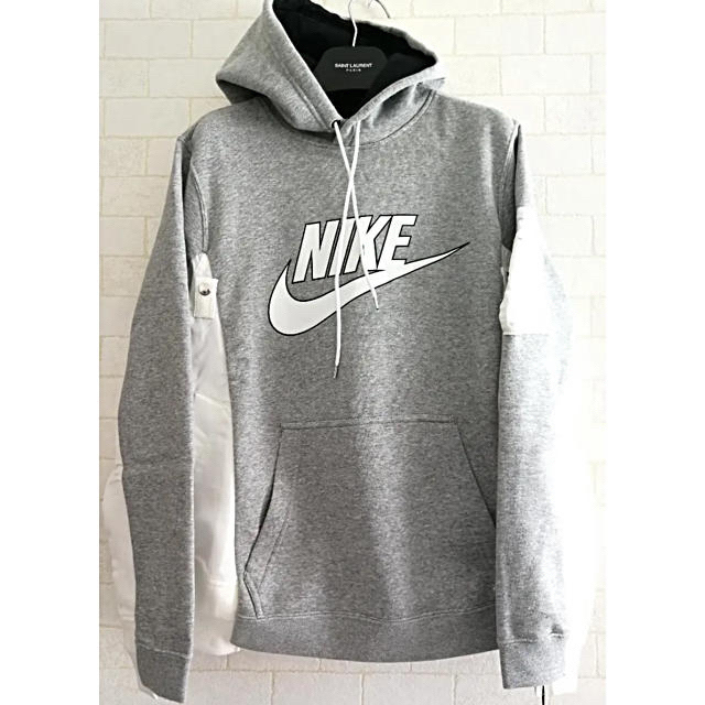 魅力の サカイ×NIKE SACAI - sacai ナイキ サイズ1 コラボパーカー