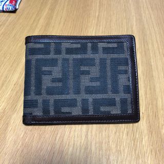 フェンディ(FENDI)のFENDI(折り財布)