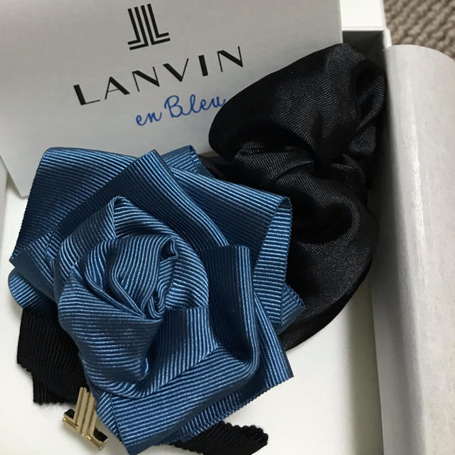 LANVIN en Bleu(ランバンオンブルー)のシュシュ レディースのヘアアクセサリー(ヘアゴム/シュシュ)の商品写真