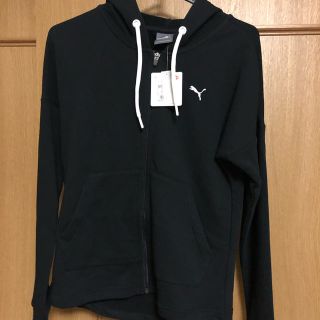 プーマ(PUMA)のPUMA パーカー  黒 新品未使用！！(パーカー)