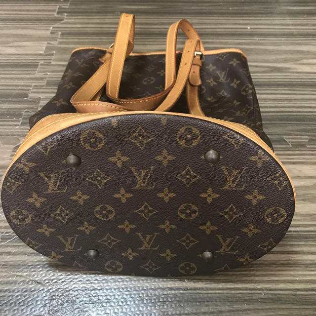 LOUIS VUITTON(ルイヴィトン)のルイヴィトン モノグラム バケツバック レディースのバッグ(ショルダーバッグ)の商品写真