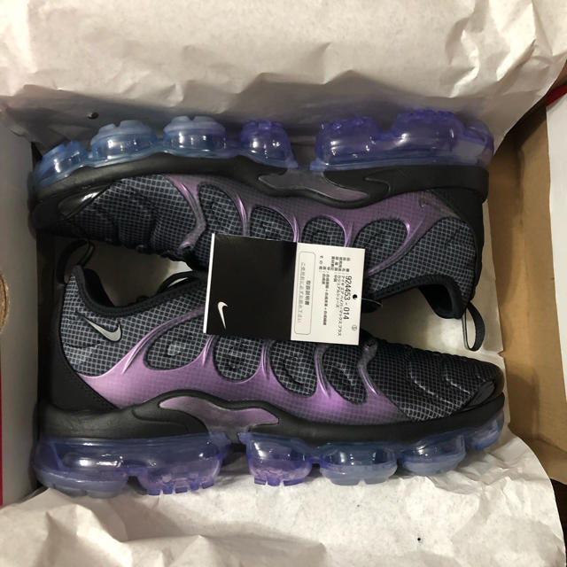 NIKE(ナイキ)のNIKE AIR VAPORMAX PLUS ナイキ ヴェイパーマックス プラス メンズの靴/シューズ(スニーカー)の商品写真