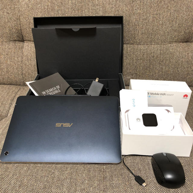 ASUS T100CHI ・HUAWEI Mobile WiFiセット