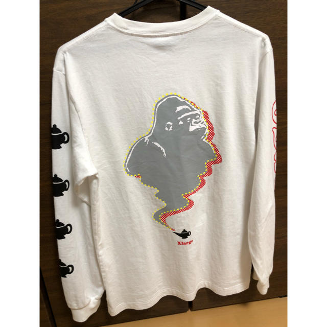 XLARGE(エクストララージ)のXLARGE ロンT ランプ コラボ アラジン エクストララージ   メンズのトップス(Tシャツ/カットソー(七分/長袖))の商品写真