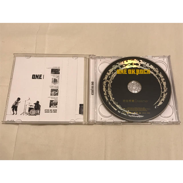ONE OK ROCK(ワンオクロック)のONE OK ROCK / 完全感覚Dreamer 初回限定盤CD+DVD エンタメ/ホビーのCD(ポップス/ロック(邦楽))の商品写真