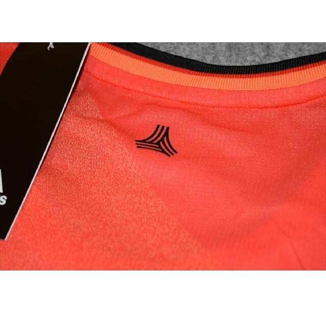 adidas(アディダス)の新品 adidas アディダス Tシャツ ショートスリーブシャツ サッカー スポーツ/アウトドアのサッカー/フットサル(ウェア)の商品写真
