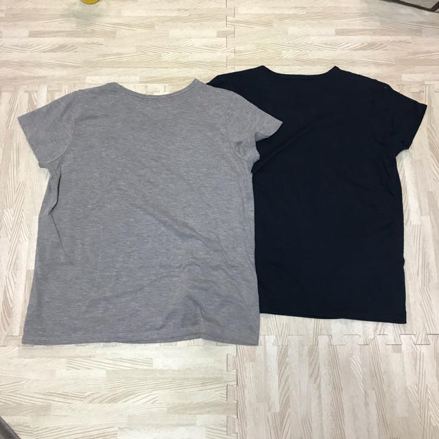 授乳服 M〜L Tシャツ カットソー グレー・ネイビー キッズ/ベビー/マタニティのマタニティ(マタニティトップス)の商品写真