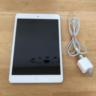 アイパッド(iPad)のiPad mini 16GB MD531J/A ホワイト&シルバー(タブレット)