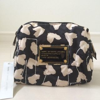 マークバイマークジェイコブス(MARC BY MARC JACOBS)の☆新品B級マークジェイコブス ポーチ(ポーチ)