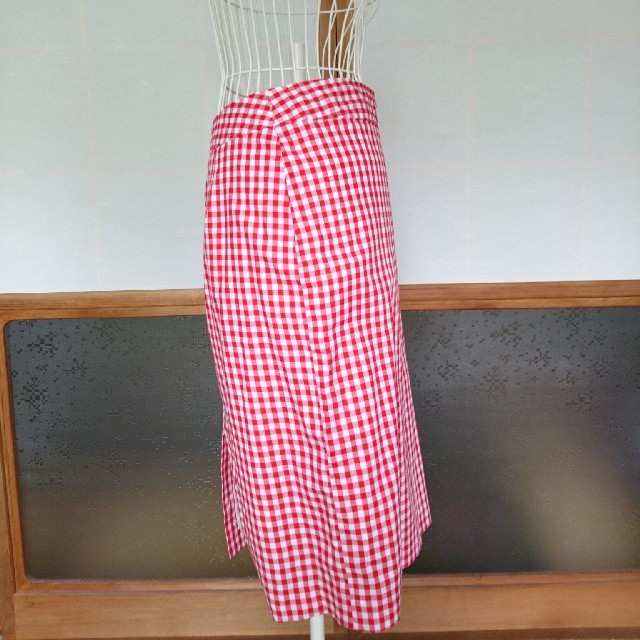 《値下げ》美品　ギンガムチェック　ひざ丈スカート　赤　レッド レディースのスカート(ひざ丈スカート)の商品写真
