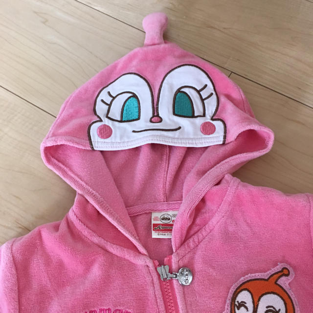 アンパンマン(アンパンマン)のドキンちゃんパーカー 100㎝ キッズ/ベビー/マタニティのキッズ服女の子用(90cm~)(ジャケット/上着)の商品写真