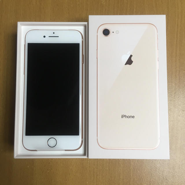 au iPhone8 64GB Gold SIMロック有 (解除約束) 弐 超爆安 51.0%OFF www