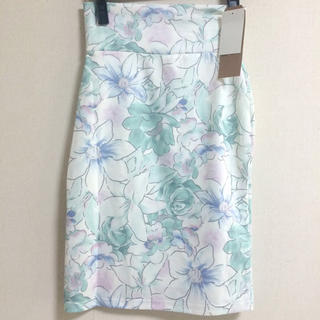 グレイル(GRL)の花柄スカート(ひざ丈スカート)