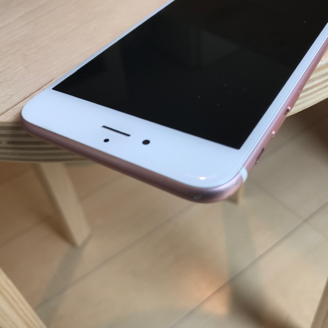 iPhone(アイフォーン)のiPhone 6s Plus SIMフリー スマホ/家電/カメラのスマートフォン/携帯電話(スマートフォン本体)の商品写真