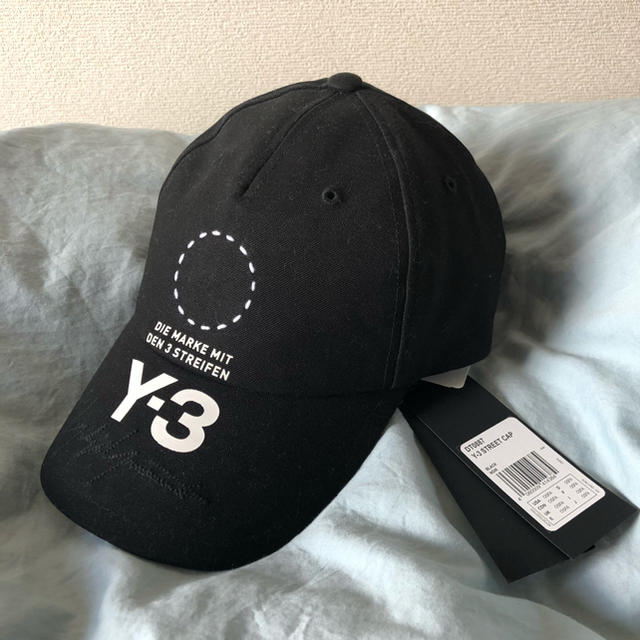 Y-3(ワイスリー)のY-3 ロゴキャップ 美品 ヨウジヤマモト アディダス メンズの帽子(キャップ)の商品写真